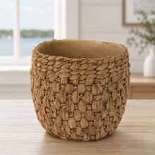 Load image into Gallery viewer, Woven Texture Cement Planter 7"D
