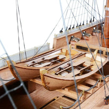 Load image into Gallery viewer, HMS Victory 56L With Display Case XL No Glass