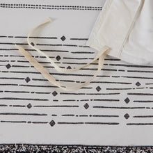 Load image into Gallery viewer, Nea Cotton Printed Duvet Cover Set With Trims - King/Cal King II12-1133 By Olliix