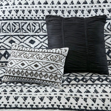 Load image into Gallery viewer, 7 Piece Cotton Reversible Coverlet Set -King/Cal King Uh13-2148