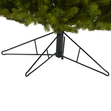 Load image into Gallery viewer, 7' Cambridge Spruce Flat Back Artificial Christmas Tree w/ 500 Warm White