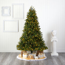 Load image into Gallery viewer, 7' New Haven Spruce 'Natural Look' Artificial Christmas Tree with 500 LED Lights