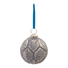 Load image into Gallery viewer, Etched Leaf Glass Ball Ornament (Set of 6)