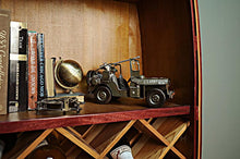 Load image into Gallery viewer, Green 1940 Willys-Overland Jeep 1:12