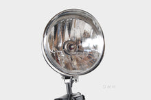 Load image into Gallery viewer, Jawa Lamp with Tripod