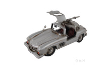 Load image into Gallery viewer, Mercedes Benz 300L Gullwing Silver Model
