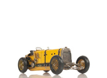Load image into Gallery viewer, Alfa Romeo P2 Classic Racing Car Model