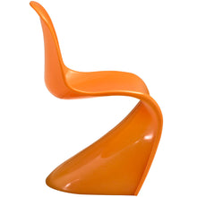 Load image into Gallery viewer, Slither Novelty Chair