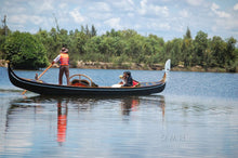 Load image into Gallery viewer, Venetian Gondola Real Boat 36