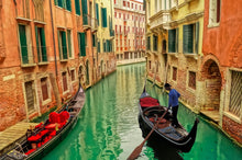 Load image into Gallery viewer, Venetian Gondola Real Boat 36