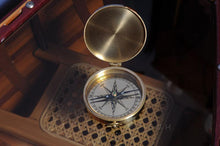 Load image into Gallery viewer, Lid Compass