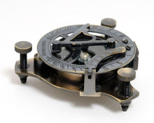 Load image into Gallery viewer, Sundial Compass in wood box (Medium)