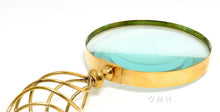 Load image into Gallery viewer, Magnifier in wood box- 5 inches