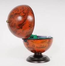 Load image into Gallery viewer, Globe Poker Set