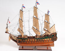 Load image into Gallery viewer, Friesland Medium