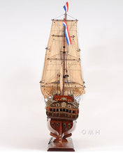 Load image into Gallery viewer, Friesland Medium