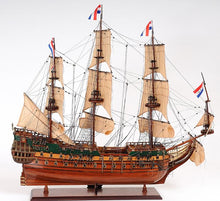 Load image into Gallery viewer, Friesland Medium