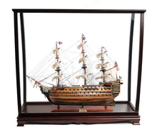 Load image into Gallery viewer, HMS Victory Midsize With Display Case