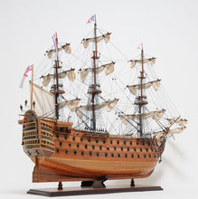 Load image into Gallery viewer, HMS Victory Large With Table Top Display Case