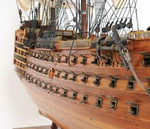 Load image into Gallery viewer, HMS Victory Large With Table Top Display Case
