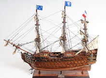 Load image into Gallery viewer, Royal Louis E.E.