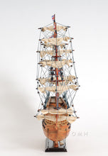 Load image into Gallery viewer, HMS Victory Small with Display Case