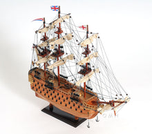 Load image into Gallery viewer, HMS Victory Small with Display Case
