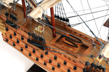 Load image into Gallery viewer, HMS Victory Small with Display Case