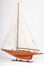 Load image into Gallery viewer, Shamrock Yacht L