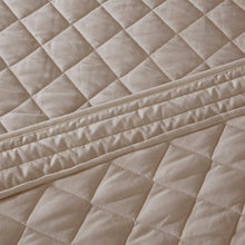Load image into Gallery viewer, Madison Park 4 Piece Tailored Bedspread Set -Full/Queen Mp13-5487