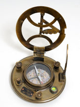 Load image into Gallery viewer, Sundial Compass in wood box (Large)