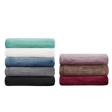 Load image into Gallery viewer, Beautyrest Heated Plush Blanket - Queen BR54-0519 By Olliix