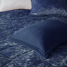 Load image into Gallery viewer, Intelligent Design Felicia Velvet Comforter Set - Full/Queen ID10-1661