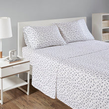 Load image into Gallery viewer, Intelligent Design Cozy Soft Cotton Novelty Print Flannel Sheet Set - Queen ID20-1539