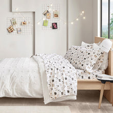 Load image into Gallery viewer, Intelligent Design Cozy Soft Cotton Novelty Print Flannel Sheet Set - Full ID20-1554