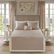 Load image into Gallery viewer, Madison Park 4 Piece Tailored Bedspread Set -Full/Queen Mp13-5487