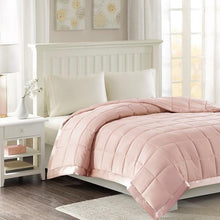 Load image into Gallery viewer, Madison Park Windom All Season Hypoallergenic Microfiber Down Alternative Blanket With 3M Scotchgard By Olliix