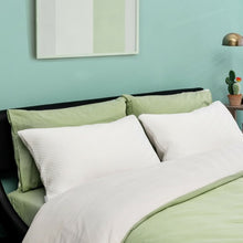 Load image into Gallery viewer, 28" x18" Shredded Memory Foam Bed Pillows with Bamboo Cooling Cover