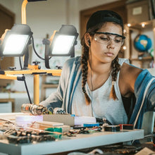 Load image into Gallery viewer, 200 W 20 000 lm LED Dual-Head Work Light with Stand