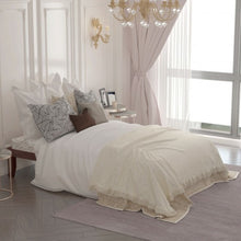 Load image into Gallery viewer, 14" Full Size Wood Platform Bed Frame with Wood Slat Support-Brown