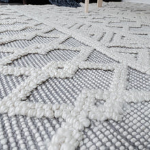 Load image into Gallery viewer, Geometric 8'x10' Area Rug - Hand Woven Gray Area Rug with Ivory Diamond Pattern
