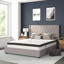 Load image into Gallery viewer, Queen Size Tufted Upholstered Platform Bed in Light Gray Fabric
