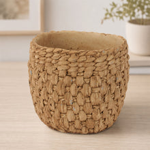 Load image into Gallery viewer, Woven Texture Cement Planter 7"D
