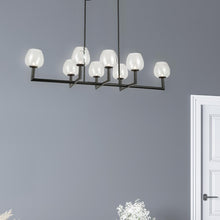 Load image into Gallery viewer, 8LT Horiz Chandelier,  MB, CLR Glas
