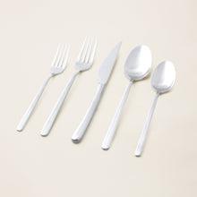 Load image into Gallery viewer, Emilia Mirror 20-Piece Flatware Set
