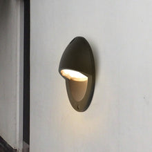 Load image into Gallery viewer, Low-Voltage 3-Watt Integrated LED Outdoor Steps Light in Matte Black

