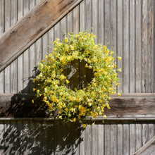 Load image into Gallery viewer, Mixed Daisy Floral Wreath 20"D
