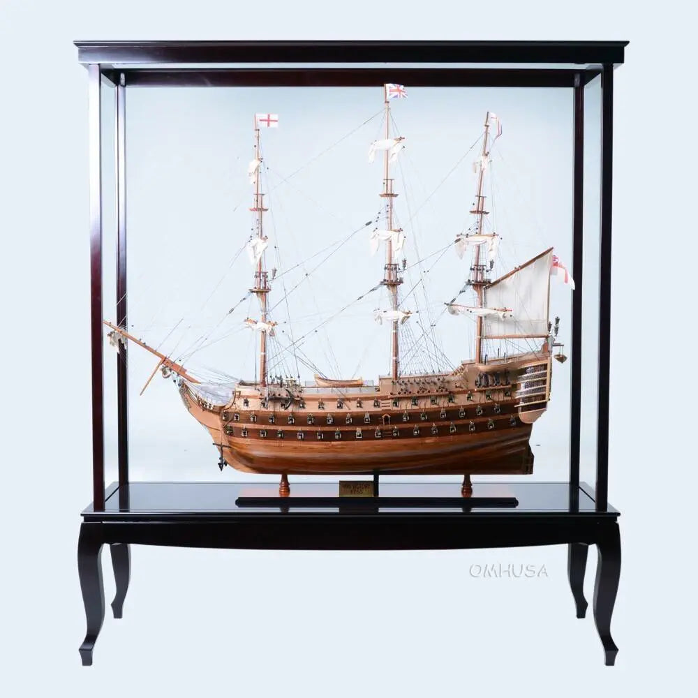 HMS Victory 56L With Display Case XL No Glass