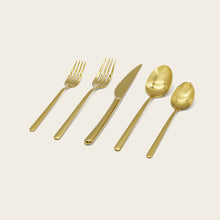Load image into Gallery viewer, Emilia Mirror 20-Piece Flatware Set
