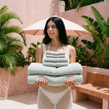 Load image into Gallery viewer, Ultraplush Australian Cotton Towels
